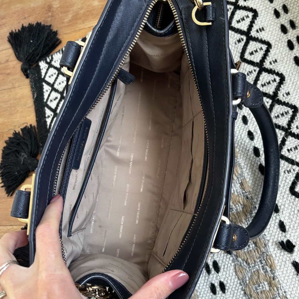 MICHAEL KORS Quinn Large Saffiano Leather Satchel (Color: Navy Blue) - Picture 12 of 15